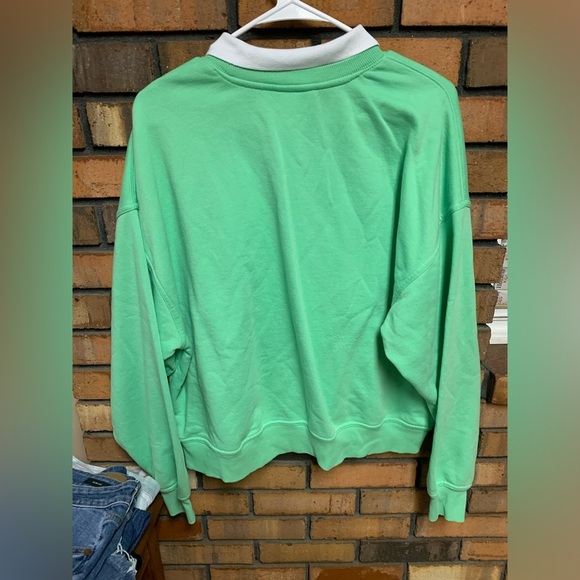 Champion Green Women’s Collared Sweat Shirt - Picture 2 of 3